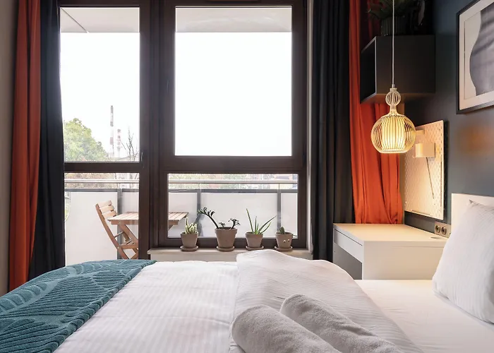 Rentplanet - Odra Tower فروتسواف