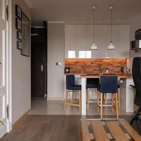 Rentplanet - Odra Tower Apartment Breslau